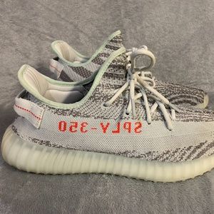 yeezy 350 blue tint (like new condition, with box + tags)